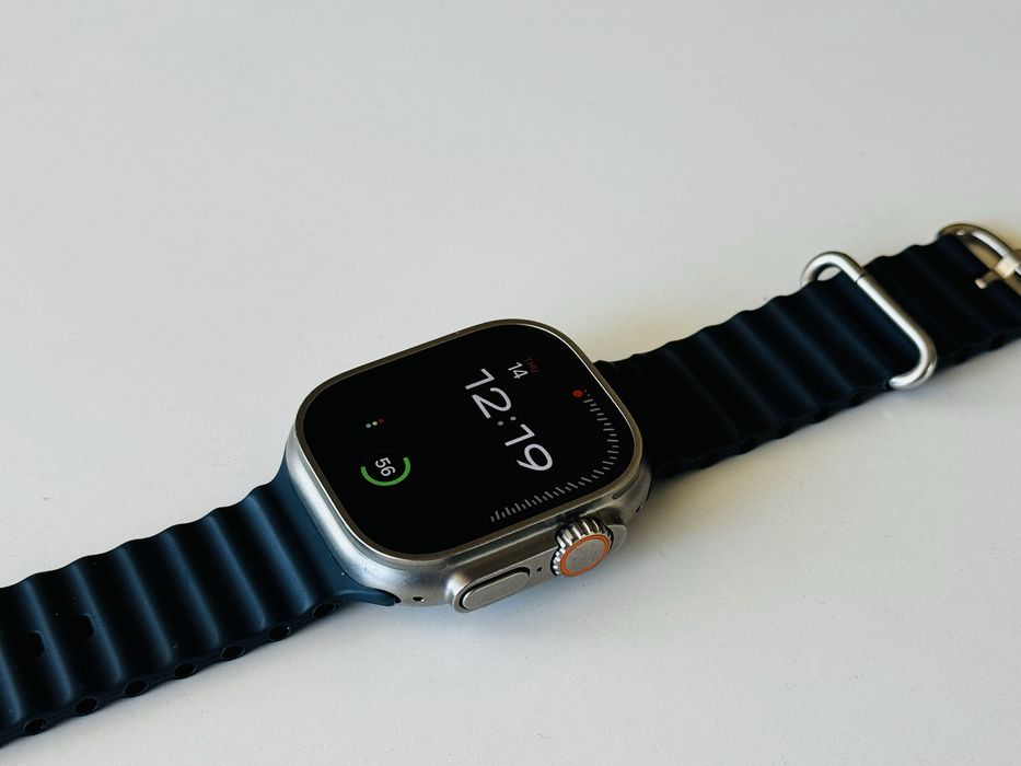 Apple Watch Ultra 5G  49mm Black Ocean Band