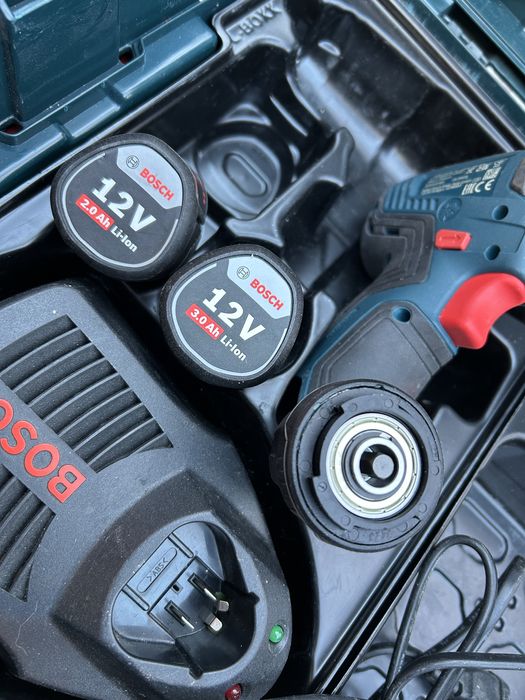 Bormasina Bosch Gsr 12v-35FC Noua brushless valiza , 2Acumulatori