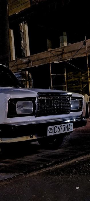 Vaz 2107 sotiladi holati yahshi yurib turgan moshena gaz benzin yuradi