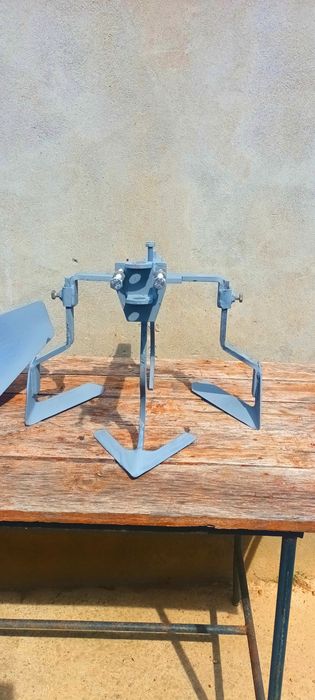 Vând prasitoare pt motocultor!