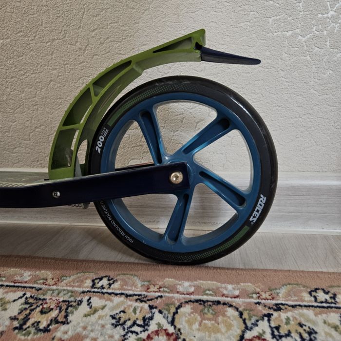 Самокат Roces 200 mm 2-колесный