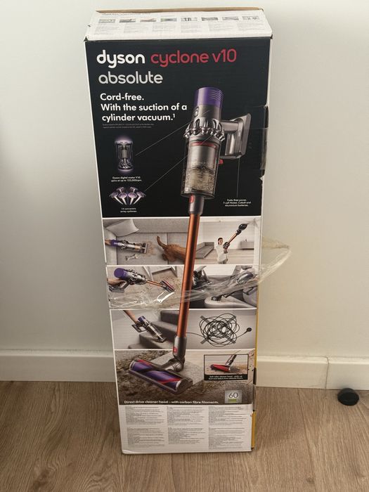 Dyson v10 cyclone absolute + suport + accesorii extra