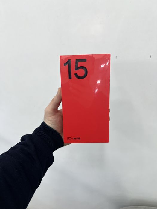 One Plus 15 12/256GB New