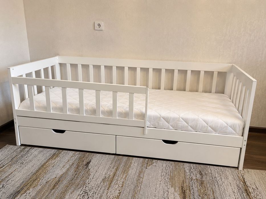 Продам детские кровати