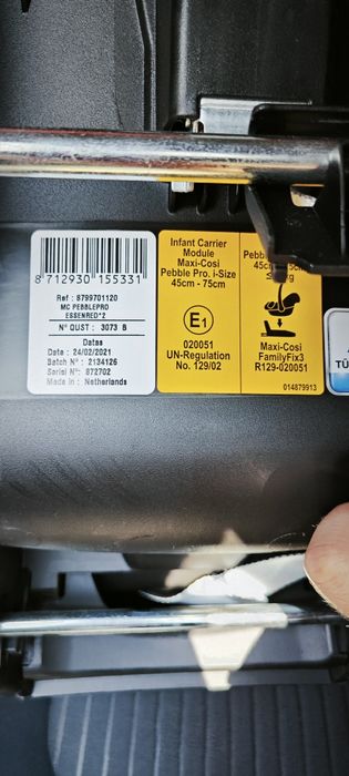 Продам автолюльку Maxi-Cosi Pebble Pro i-size