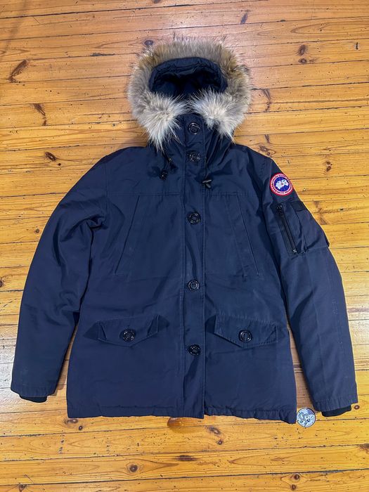 Canada goose puffer jacket яке
