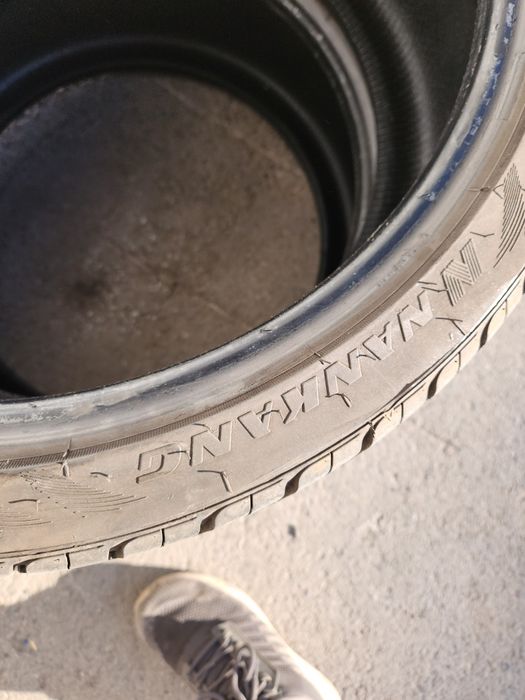 Продавам 2бр лятни гуми Nankang 225/35/18 перфектни