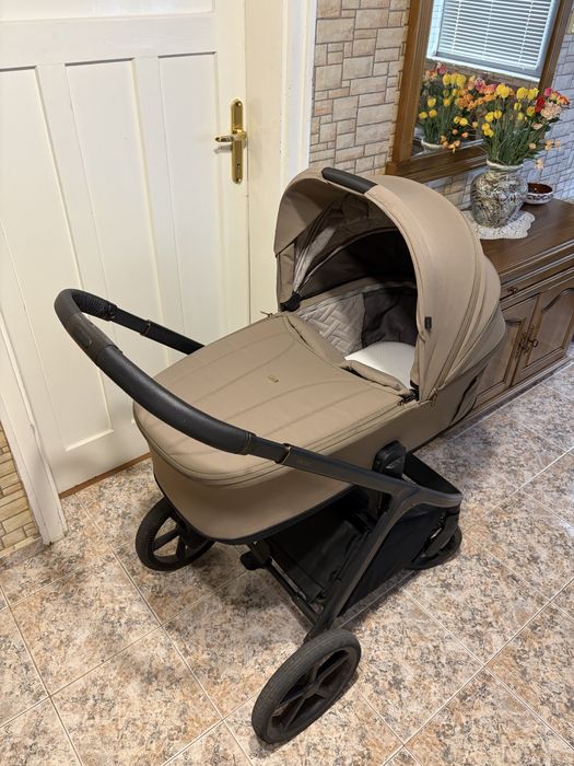 Carrello Vector - бебешка количка