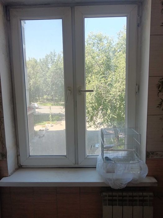 Продаётся б/у пластиковое окно