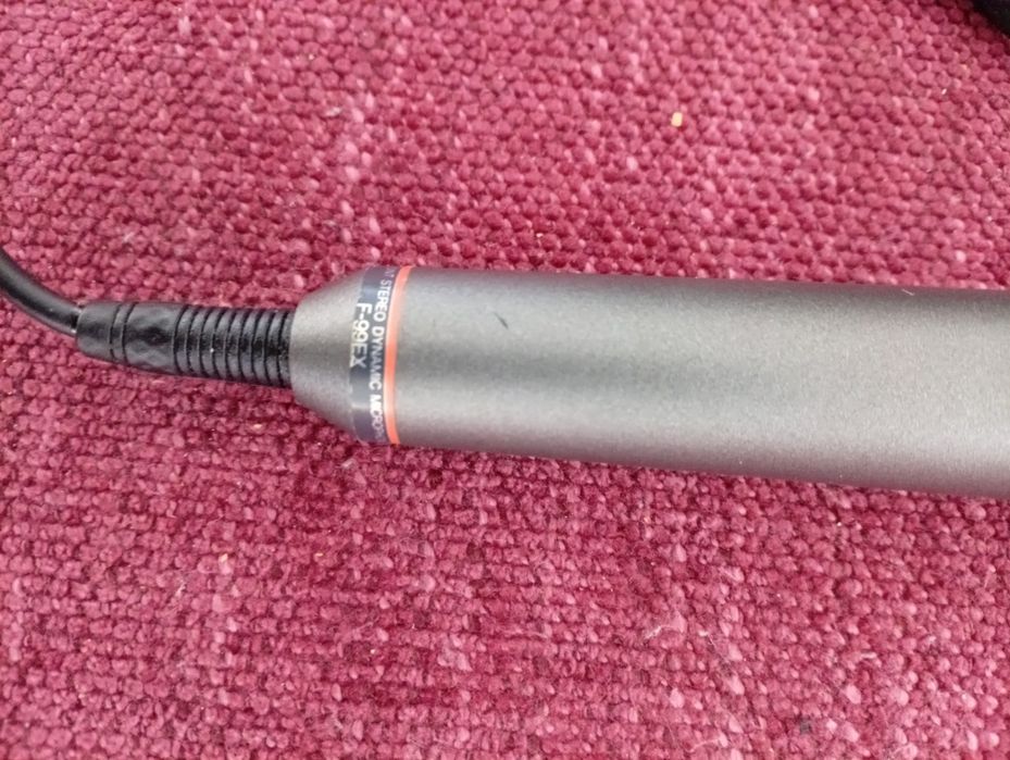 Vind microfon Sony stereo vintiege