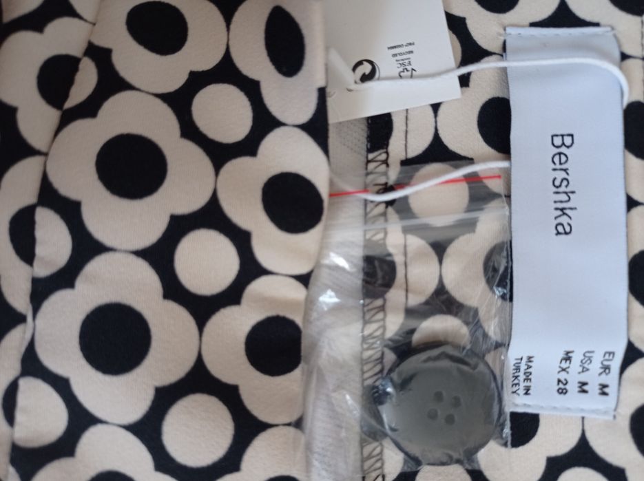 Къси дамски поли