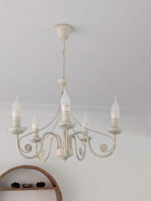 Lustra candelabru