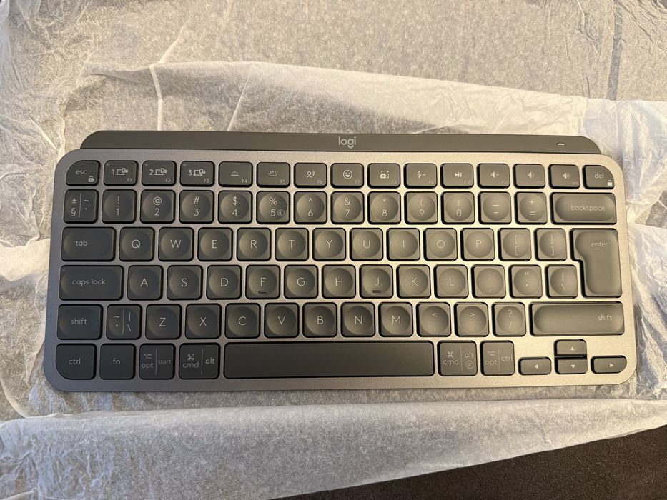 Tastatura Logitech MX Keys Mini noua
