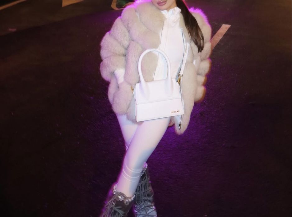 Haina de blana naturala de vulpe polara