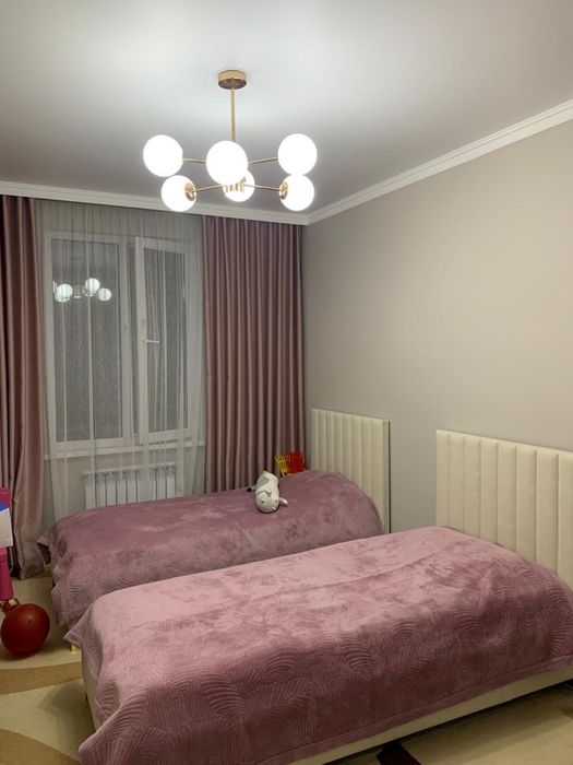 Кровать с матрасом