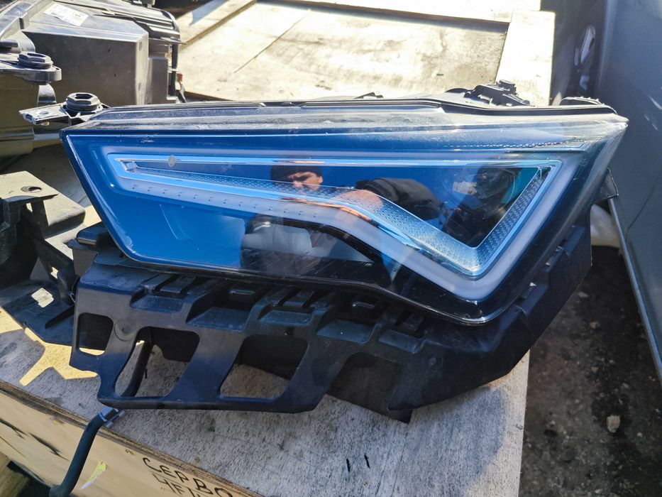 Led xenon фарове Seat Ateca 2022 ляв десен фар Сеат Атека