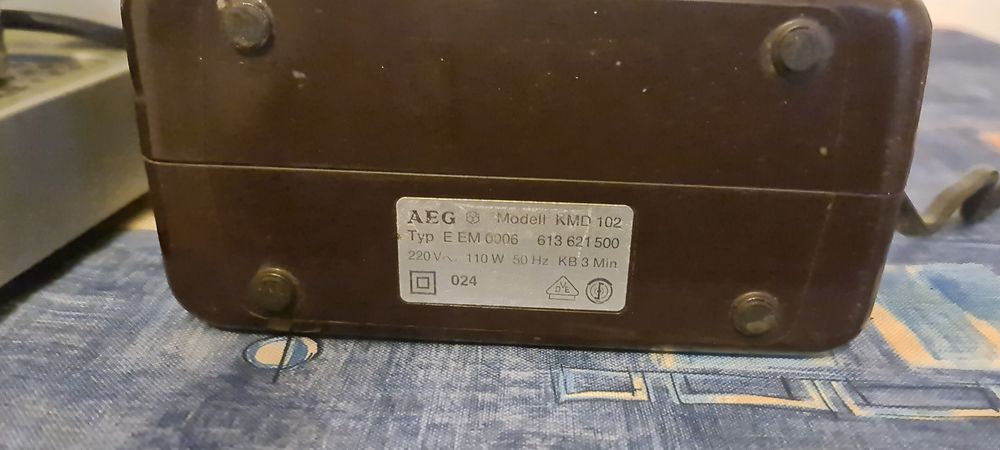 Кафемашина и кафемелачка AEG