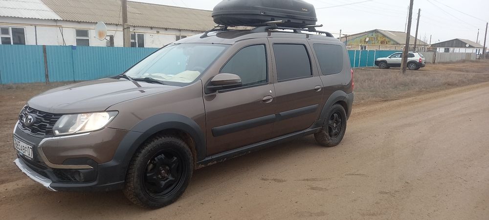 Продам лада ларгус крос 2022 года