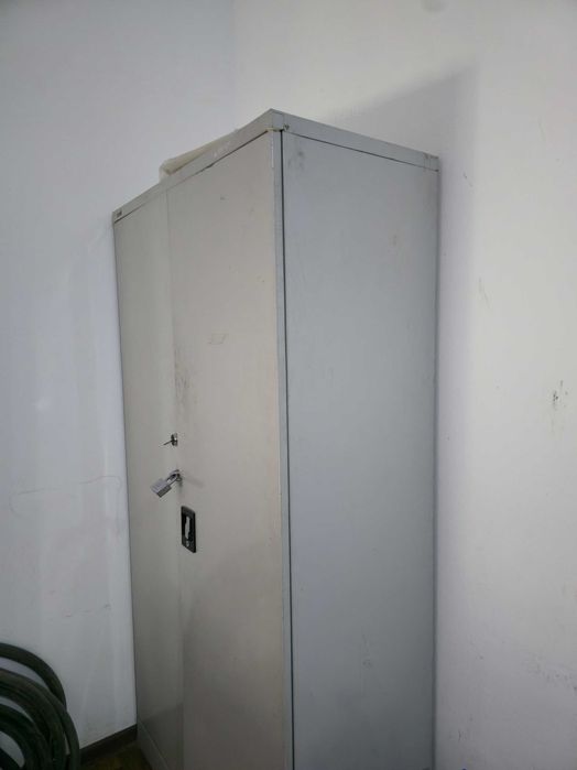 Шкаф металлический