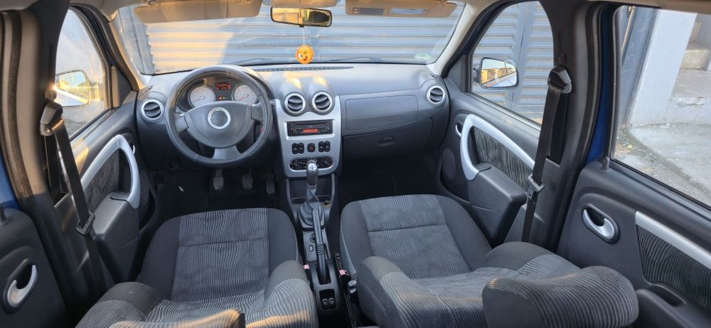 Vând Dacia Logan Mcv