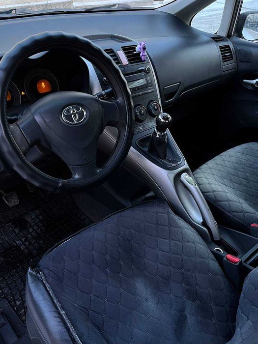Vand Toyota Auris 1.4 diesel D4D