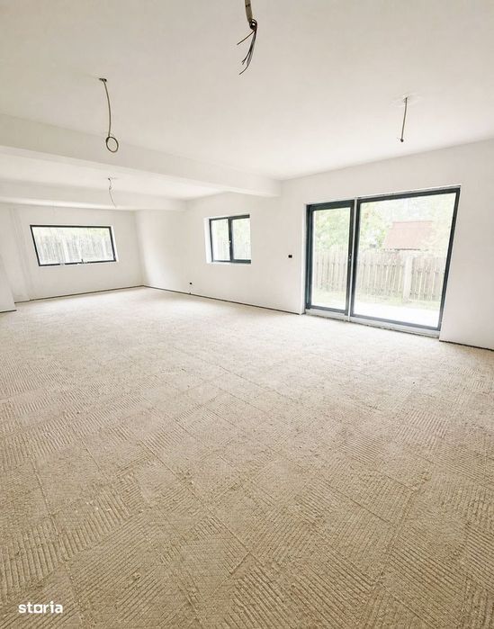 Casa cu garaj, 254 mp, teren 610 mp, zona Visan