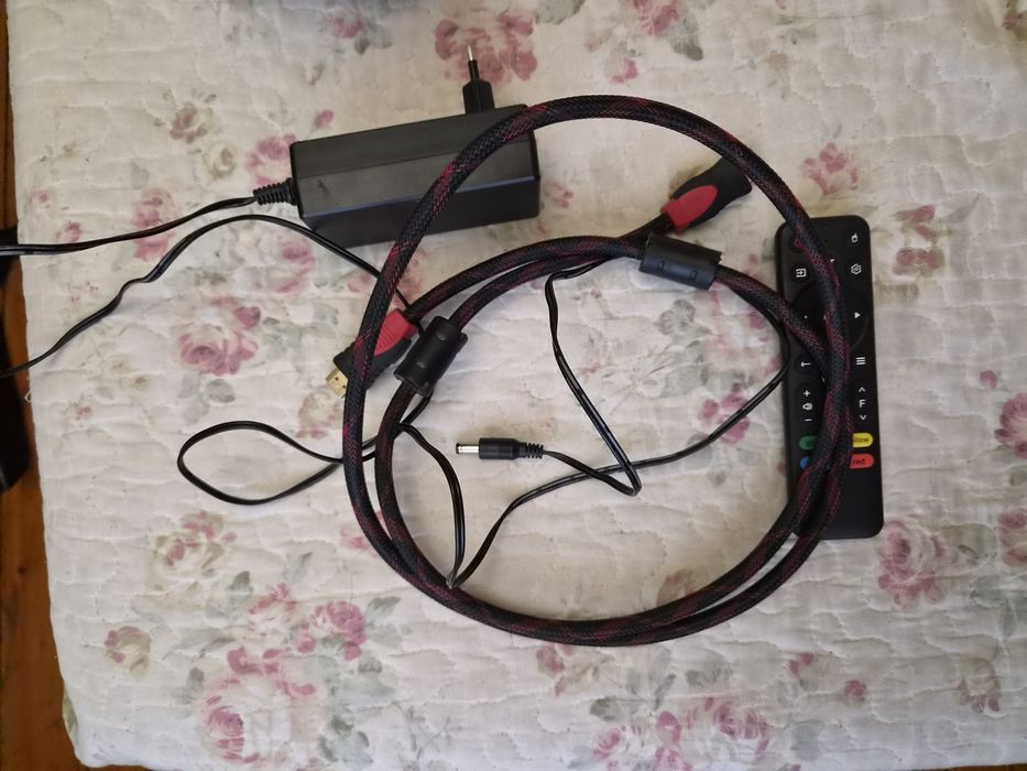 X10 Mini LED Projector