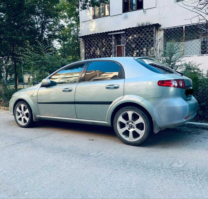 Авто-Daewoo Lacetti
