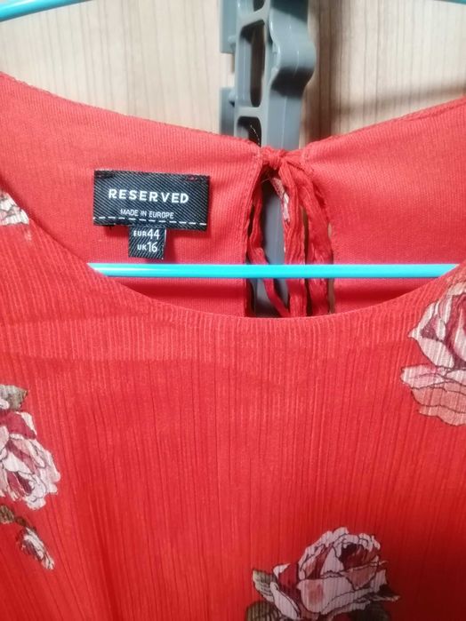 Rochie din voal, cu trandafiri