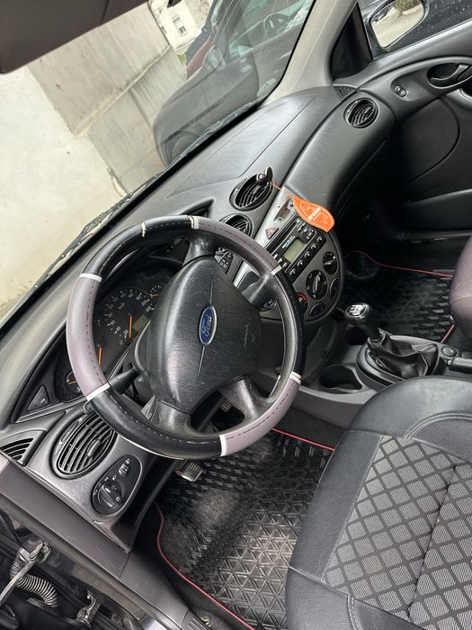 Ford Focus 1.6 benzina