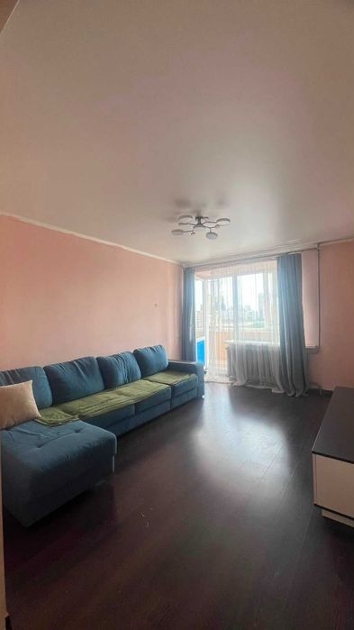2 ком.кв. 49 кв.м  Республики 37