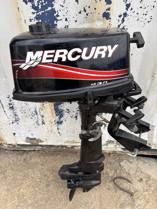 Мотор на лодку Меркури 4.0