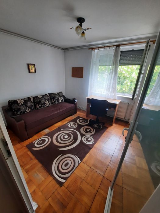 Vând apartament 2 camere 60mp, et. 4/4 uta