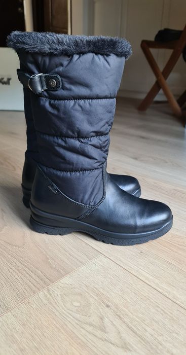 cizme dama groase, brand  IMAC, nr.36 noi; piele+ material impermeabil