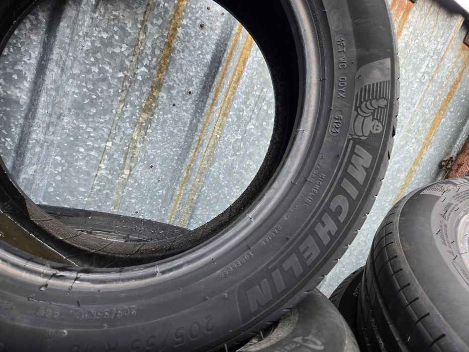 4бр. 205 55 16 Michelin летни.