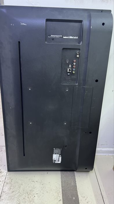 Телевизор на запчасти LG