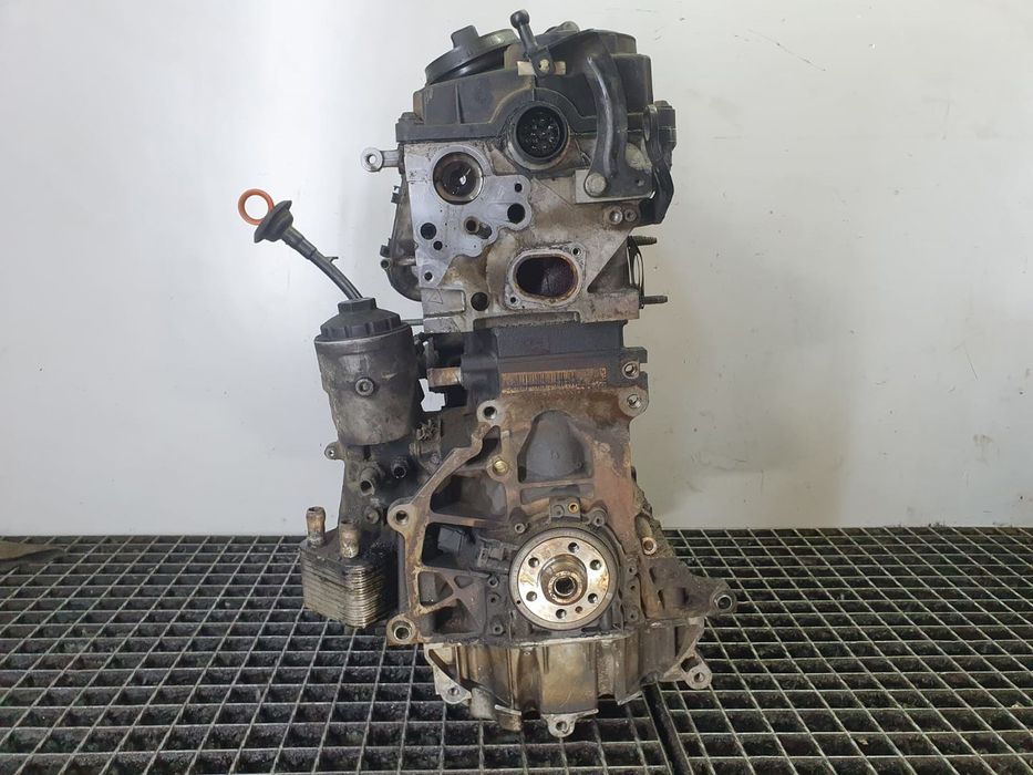 Motor complet fara anexe BKP Volkswagen Passat B6 (2005 - 2010) 2.0 tdi BKP