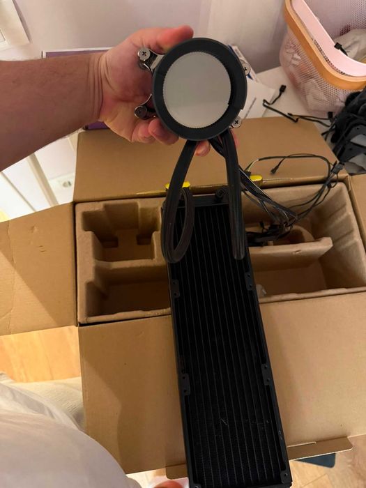 Aorus Liquid Cooler 360 RGB LCD - AIO RACIRE PROCESOR