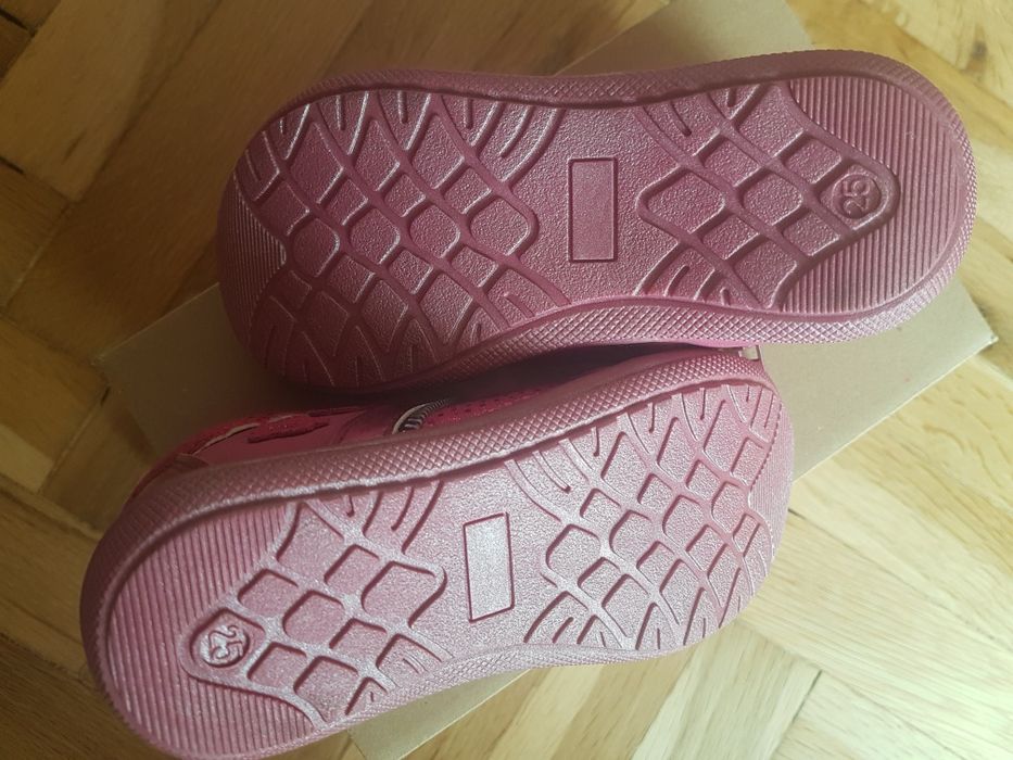 Детски обувки, размер 25