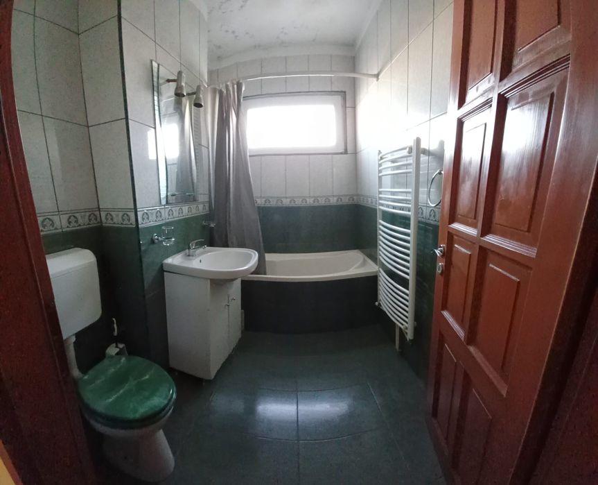 Apartament 2 camere , confort 1 semidecomandat