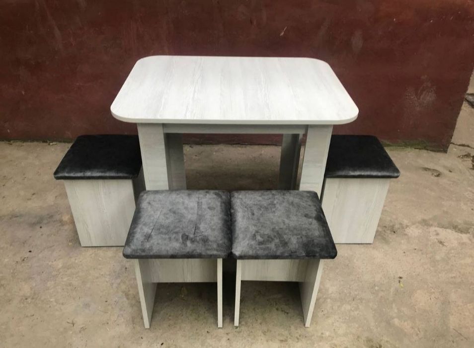 Уголок кухонный пуфик