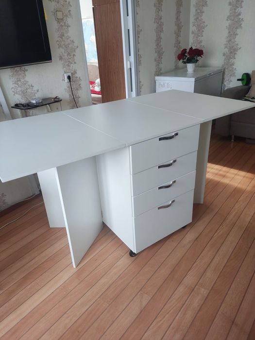 Швейный  раскроечный стол