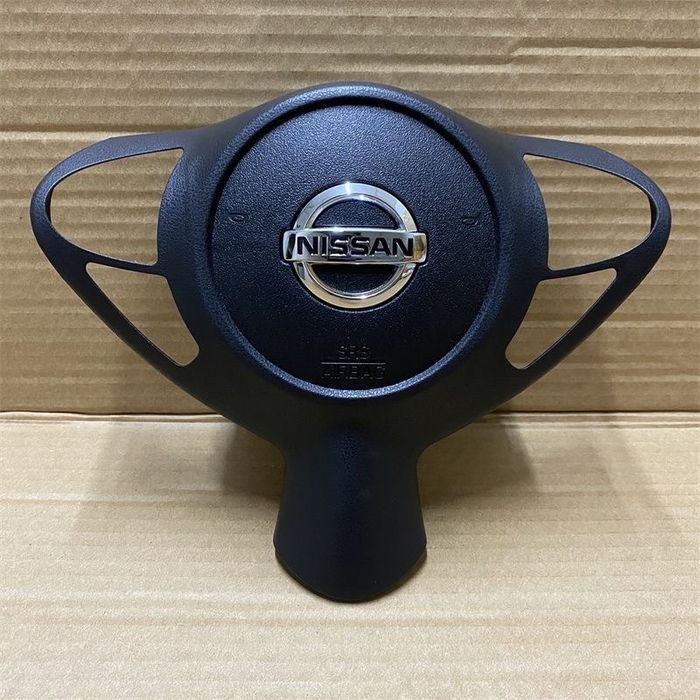 Крышка SRS Nissan Juke