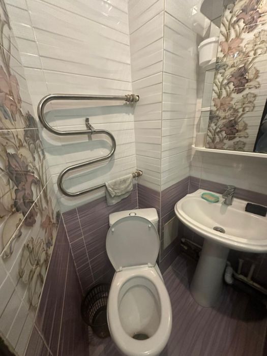 Сдам 2х комн кв на 8мкр.