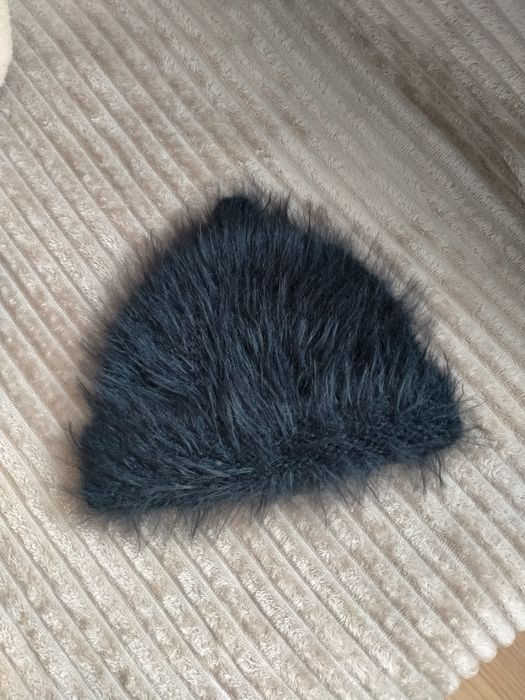 Шапка с пипкой ручная работа