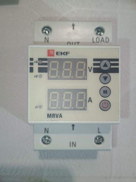 Терморегулятор с датчиком температуры.