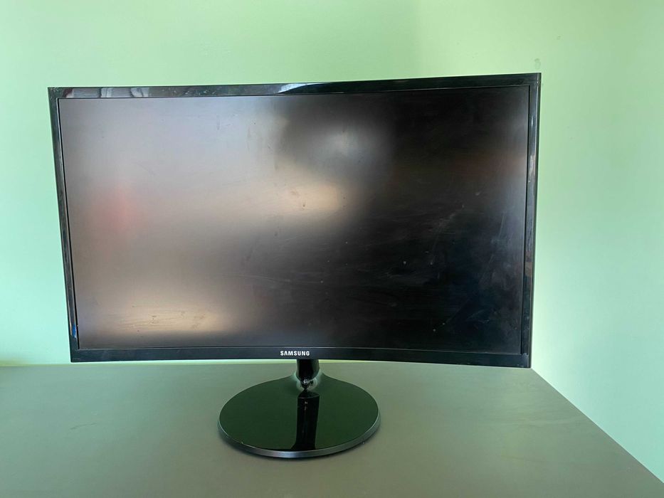 Монитор Samsung C24F390F Curved 23.5 inch LED
