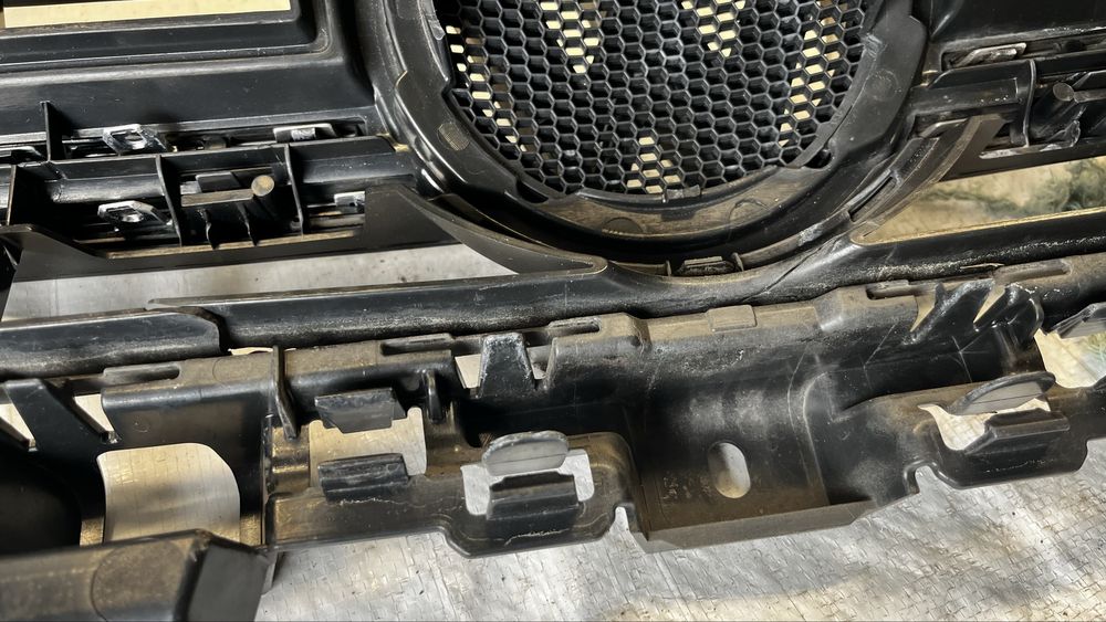 2 броя Volkswagen Tiguan 2012- предна решетка