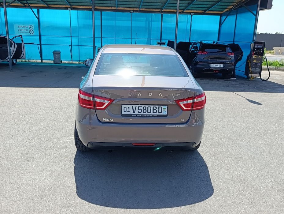 Продается автомобиль Лада Веста