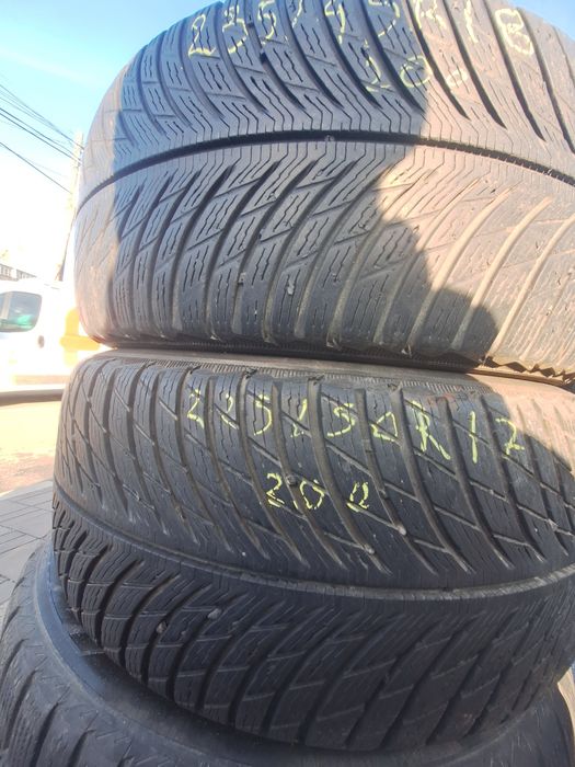 Cate 1x anv iarna 235/45r18  si 225/50r17 Michelin  Montaj Gratuit